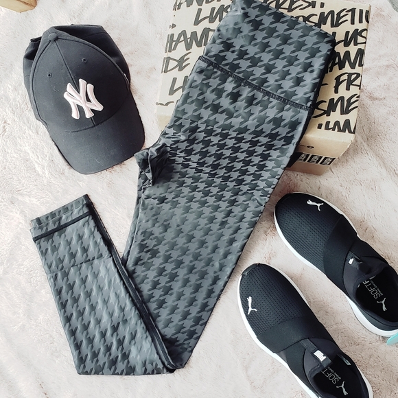 HOUNDSTOOTH🔥🔥LEGGINGS
